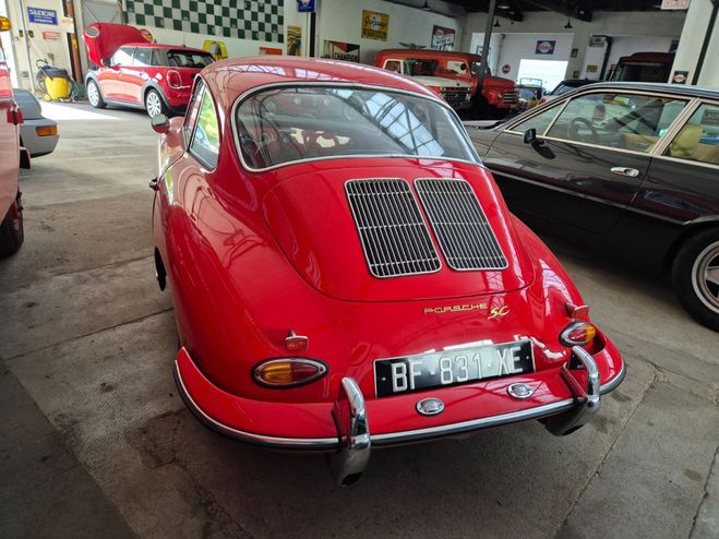 Porsche 356  rouge de 1965