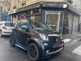  Voir détails -Smart Fortwo COUPE 1.0 71 ch SS A Urbanlava à Paris (75)