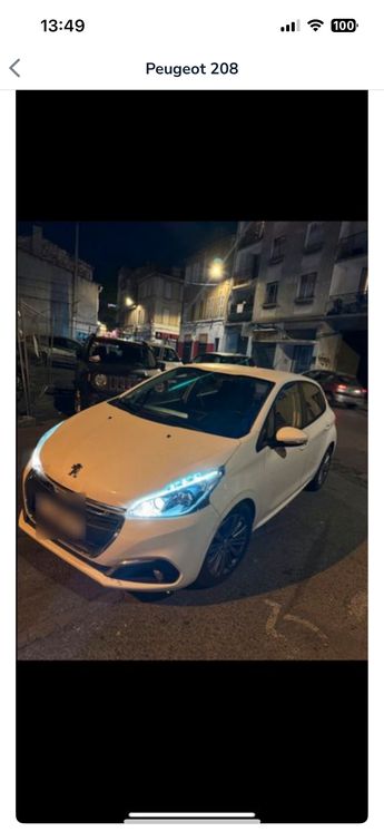  Voir détails -Peugeot 208  à Aix-en-Provence (13)