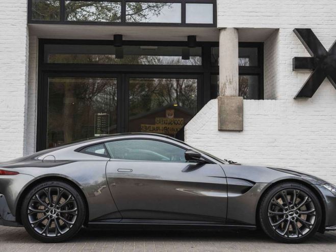 Aston martin Vantage V8 AUT. Gris de 