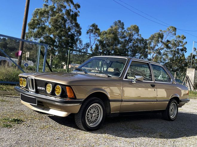 BMW Serie 3 323i E21 beige de 1980