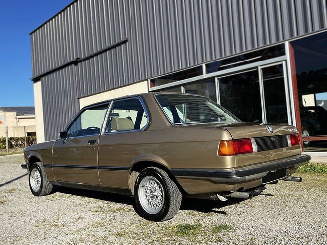 BMW Serie 3 323i E21 beige de 1980