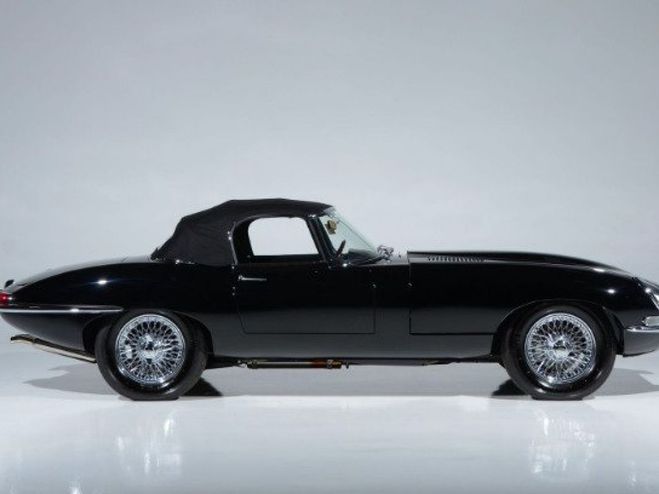 Jaguar E-Type Triple Black Deluxe Noir de 1963