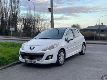  Voir détails -Peugeot 207 207 1.4 HDi 70ch FAP Envy PAIEMENT en 3  à Crteil (94)