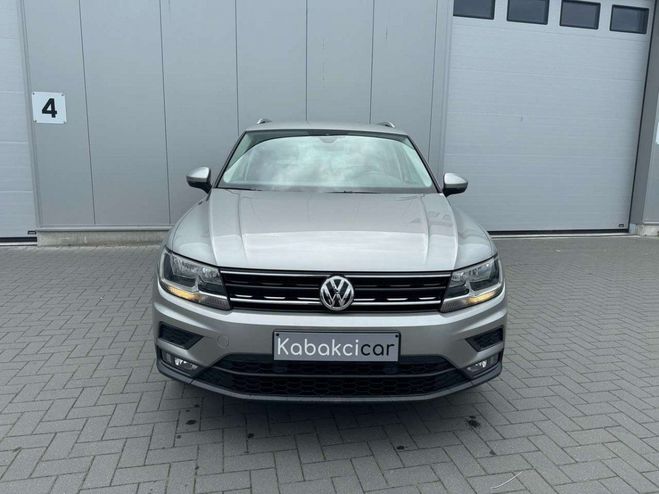 Volkswagen Tiguan GPS 1 ER MAIN CARNET GARANTIE 12 MOIS Gris de 2020
