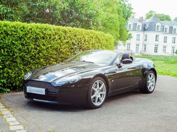  Voir détails -Aston martin Vantage roadster à Paris (75)