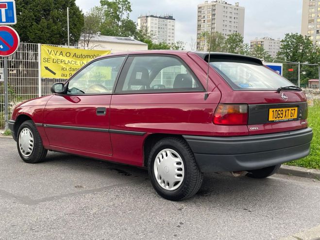 Opel Astra OPEL ASTRA 1.4 45400KMS PAIEMENT EN 3 OU  de 1995
