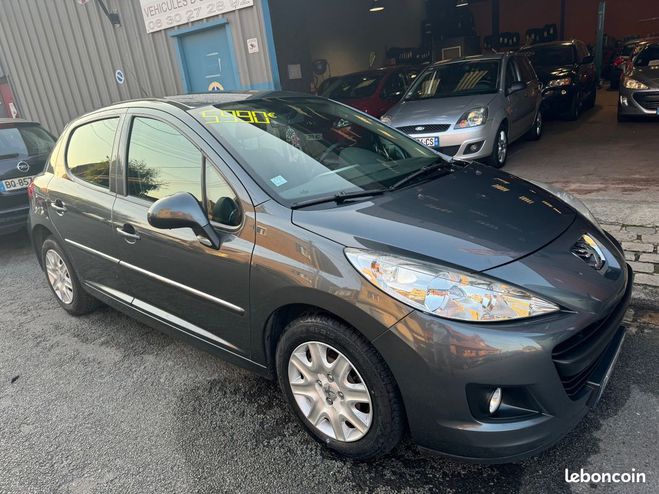 Peugeot 207 207+ 1,4i 75CH 1re main Gris de 2013