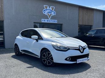  Voir détails -Renault Clio IV (B98) 1.5 dCi 90ch energy Intens 5p à Serres-Castet (64)