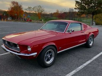  Voir détails -Ford Mustang SYLC EXPORT à  Le Havre (76)