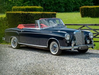  Voir détails -Mercedes 220 S - Ponton Cabriolet à Overijse (30)