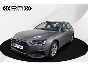  Voir détails -Audi A4 30TDI S-TRONIC BUSINESS EDITION - NAVIGA à Brugge (80)