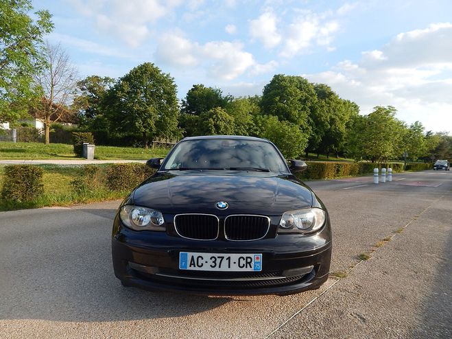 BMW Serie 1 (E81/E87) 118I 143CH LUXE 5P NOIR de 2009