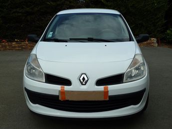 Voir détails -Renault Clio Societe 1,5 DCI à Plrin (22)