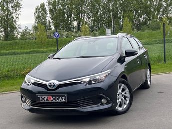  Voir détails -Toyota Auris Touring Sports HSD 136H DESIGN BUSINESS à  La Chapelle-d'Armentires (59)