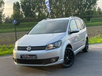  Voir détails -Volkswagen Touran 1.6 TDI 105CH CONFORTLINE BUSINESS 115.0 à  La Chapelle-d'Armentires (59)