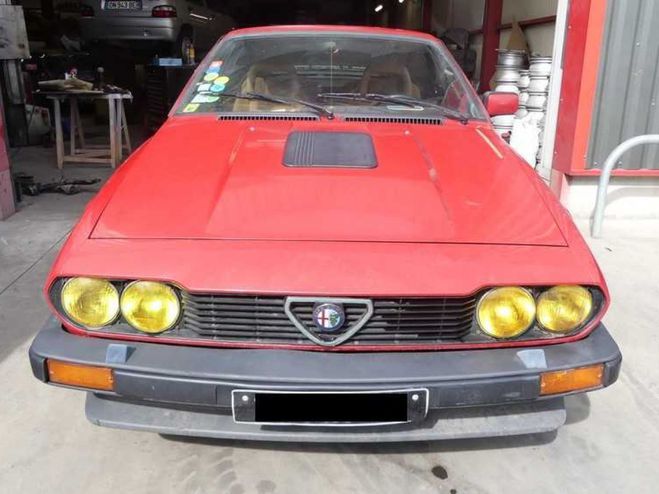 Alfa romeo GTV 2.5 Rouge de 1984