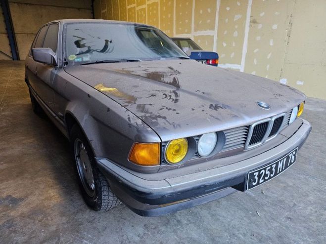 BMW Serie 7 (E32) 730i 6 CYLINDRES BOITE MECANIQUE Bronze de 1987