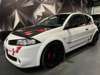  Voir détails -Renault Megane II COUPE 2.0T 230CH R26-R à Aubire (63)