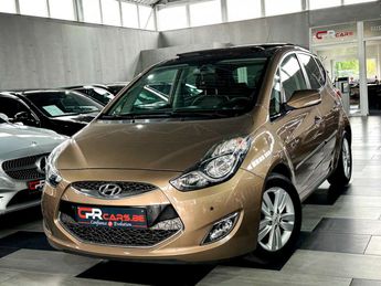  Voir détails -Hyundai Ix20 1.6i Style ISG Toit Pano Clim Cuir Navi  à Chtelet (62)