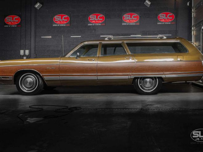 Chrysler Town and Country & 7.2 Recent Service Brun Mtallis de 