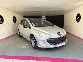  Voir détails -Peugeot 308 1.6 VTi 120ch Premium Pack à Livry-Gargan (93)