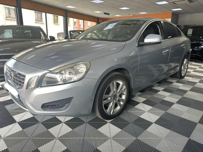Volvo S60 summum Gris de 2011
