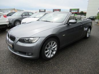  Voir détails -BMW Serie 3 CAB E93 325i Luxe A à Aubire (63)