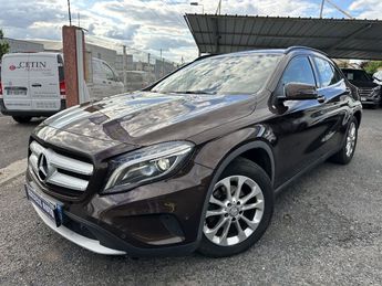  Voir détails -Mercedes Classe GLA 200 d Intuition à Cournon-d'Auvergne (63)