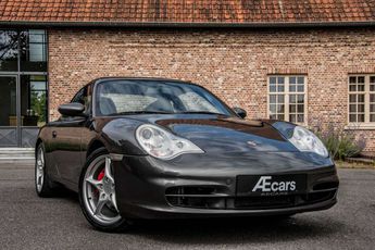  Voir détails -Porsche 911 996 CARRERA 4 à Izegem (88)