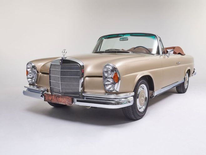 Mercedes 280 SE W111 Tunis Beige de 1969