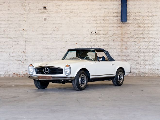 Mercedes 280 SL Pagode Blanche de 1968