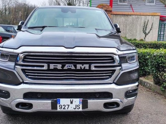 Dodge Ram - 1500 - LARAMIE CREWCAB 2021 GRIS de 2021