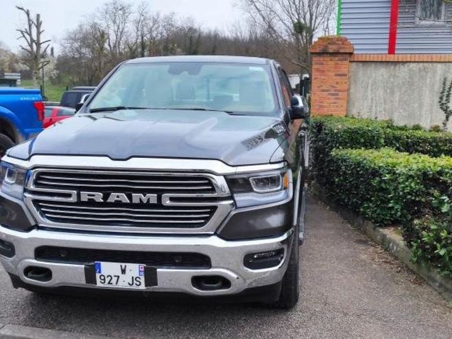 Dodge Ram - 1500 - LARAMIE CREWCAB 2021 GRIS de 2021