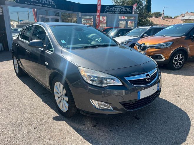 Opel Astra 1.7 cdti 110cv connect pack Autre de 2012