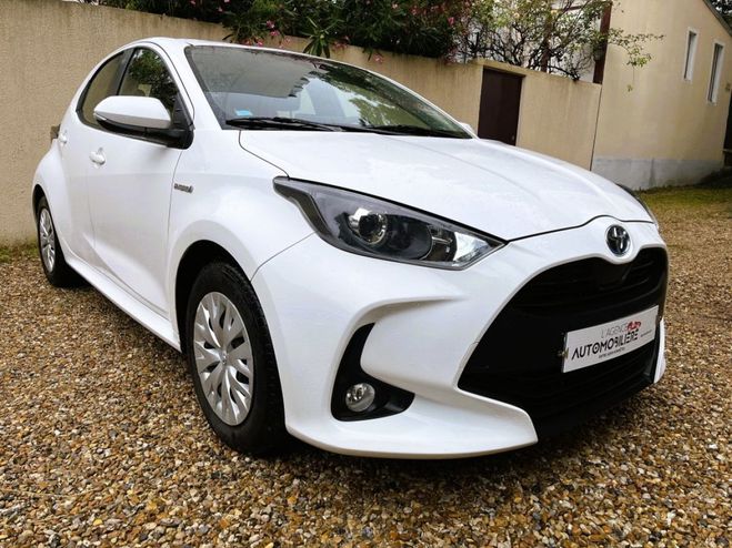 Toyota Yaris IV 116H HYBRIDE FRANCE BVA Blanc de 2021