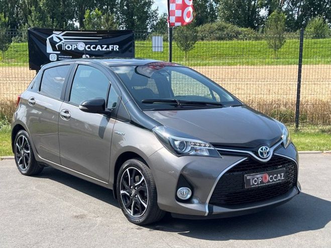 Toyota Yaris HSD 100H SKYBLUE 5P 50.000KM 1ERE MAIN GRIS de 2016