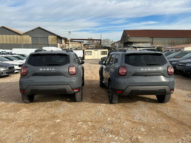 Dacia Duster EXPORT HORS CEE TARIF HT  de 2024