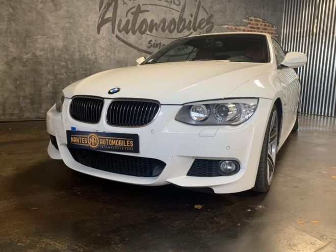 BMW Serie 3 CAB E93 LCI 330d 245 ch M Sport Blanc de 2011