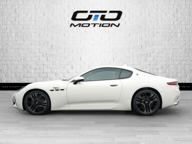 Maserati Gran Turismo 560 kW 761 ch Folgore Blanc mtallis de 2024
