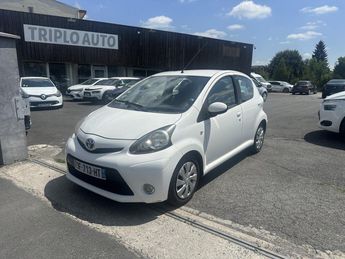  Voir détails -Toyota Aygo 1.0 VVT-i Dynamic + clim à Brive-la-Gaillarde (19)