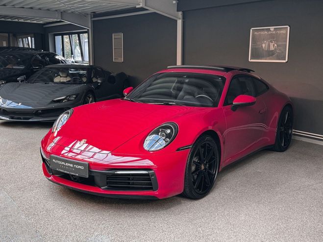 Porsche 911 carrera rouge de 2000