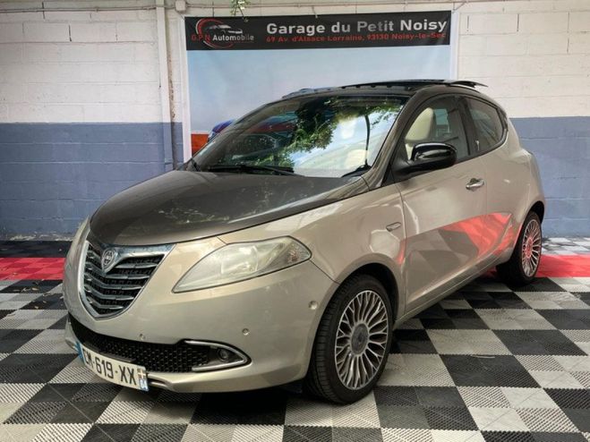 Lancia Ypsilon 1.3 MULTIJET DPF PLATINUM+ STOP&START 5P Beige de 2012