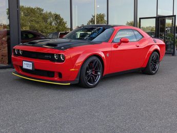  Voir détails -Dodge Challenger SRT HELLCAT Widebody 6.2 Supercharged -  à  Le Coudray-Montceaux (91)