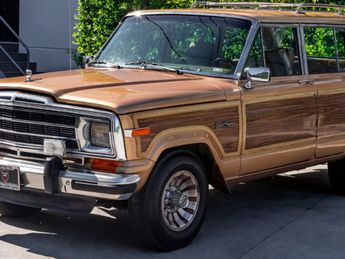 Voir détails -Jeep Wagoneer Grand 4x4 à  Le Havre (76)