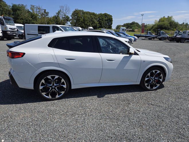 BMW X2 2.0d 163cv pack sport m francais avec tv BLANC  de 2024