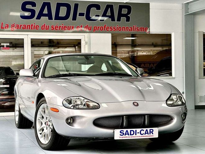 Jaguar XKR Coup 4.0i V8 Supercharged 363cv 32v S-C Gris Mtallis de 