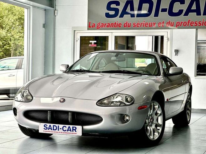 Jaguar XKR Coup 4.0i V8 Supercharged 363cv 32v S-C Gris Mtallis de 