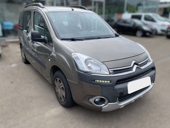  Voir détails -Citroen Berlingo Citron II 1.6 HDi75 Confort 5p à Sallaumines (62)