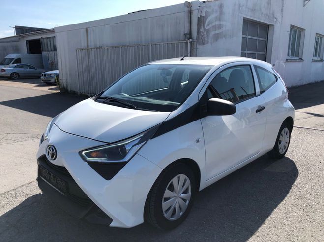 Toyota Aygo Aygo 1.0 VVT-i x Blanc de 2020